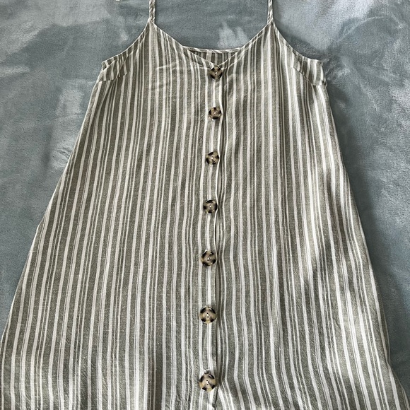 Spaghetti straps, Green & white striped jumper - Picture 1 of 4